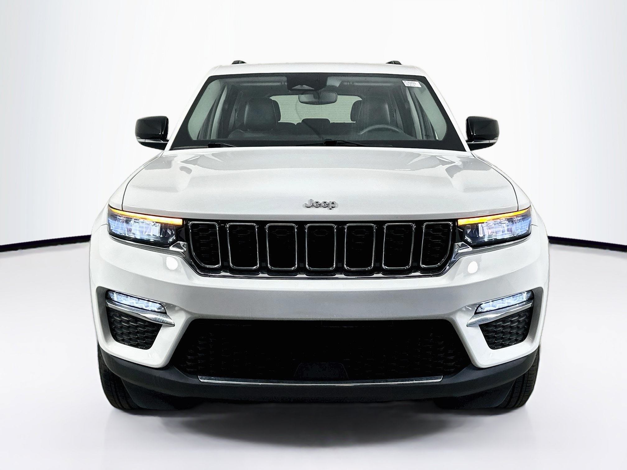 jeep grand cherokee 2023 1C4RJHBGXPC562431 image jeep grand cherokee 2023 1C4RJHBGXPC562431 image